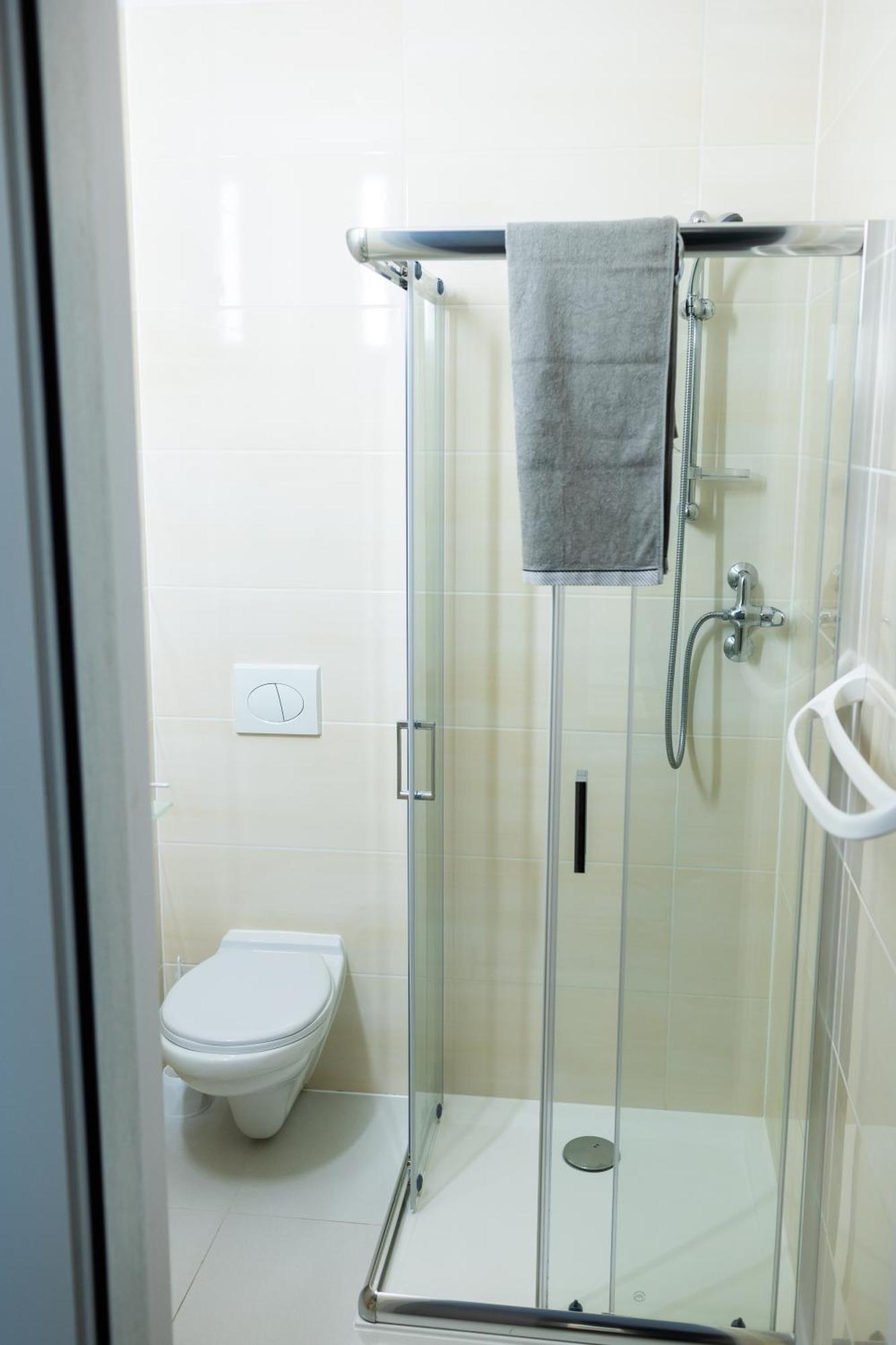 Handzlowka Gosciniec Nad Sawa B&B 외부 사진